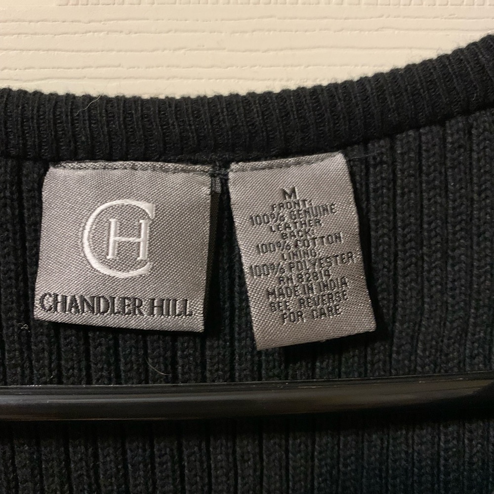 Genuine leather zip-up vest - Picture 3 of 4